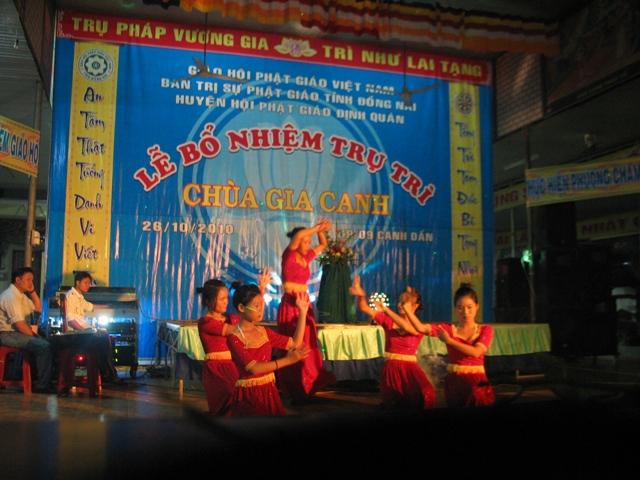 Đồng Nai - Đêm giao lưu văn nghệ mừng lễ bổ nhiệm trụ trì chùa Gia Canh