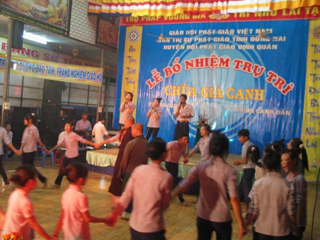 Đồng Nai - Đêm giao lưu văn nghệ mừng lễ bổ nhiệm trụ trì chùa Gia Canh