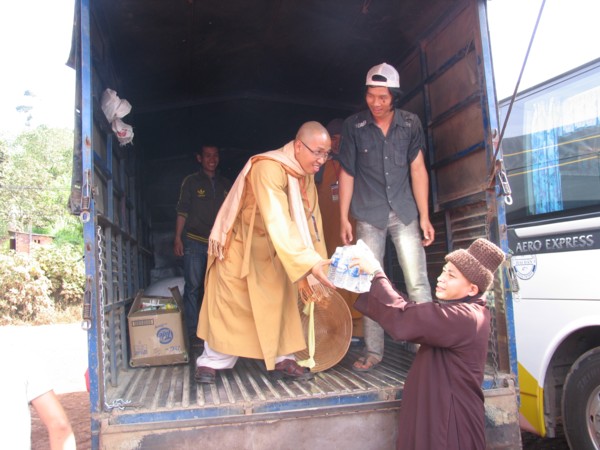 Câu Lạc Bộ Hoằng Pháp Trẻ Mừng 5 năm ngày thành lập