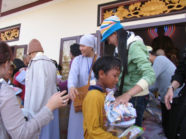 Câu Lạc Bộ Hoằng Pháp Trẻ Mừng 5 năm ngày thành lập