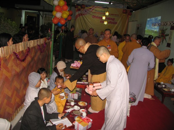 Câu Lạc Bộ Hoằng Pháp Trẻ Mừng 5 năm ngày thành lập