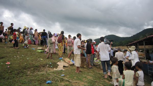 BRVT: Chùa Từ Hiếu cùng miền Trung chia sẻ tình nhân ái