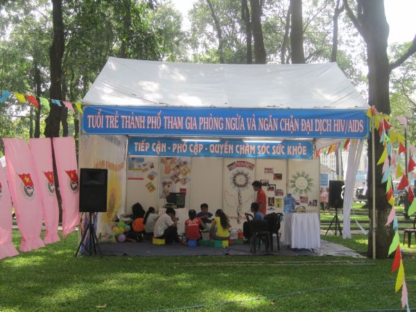 Chùm ảnh Hội trại Thành Phố Hồ Chí Minh 20 năm đương đầu với đại dịch HIV/AIDS