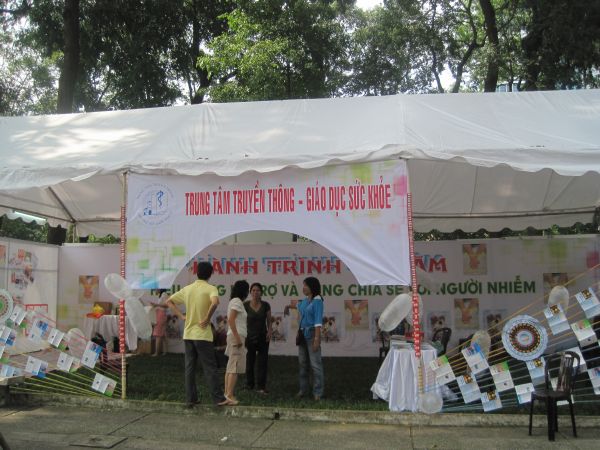 Chùm ảnh Hội trại Thành Phố Hồ Chí Minh 20 năm đương đầu với đại dịch HIV/AIDS