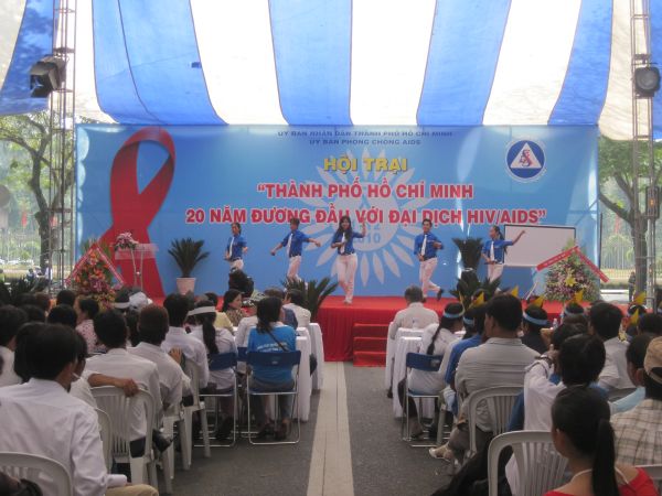 Chùm ảnh Hội trại Thành Phố Hồ Chí Minh 20 năm đương đầu với đại dịch HIV/AIDS