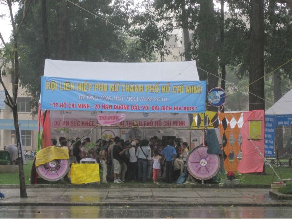 Chùm ảnh Hội trại Thành Phố Hồ Chí Minh 20 năm đương đầu với đại dịch HIV/AIDS