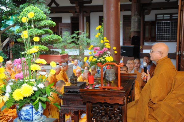 Đại Giới Đàn Cam Lộ: Giáo Thọ A Xà Lê - Tuyên Luật Sư Đại Giới Đàn Cam Lộ HT. Thích Minh Thông, Thuyết Giới