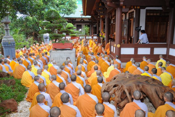 Đại Giới Đàn Cam Lộ: Giáo Thọ A Xà Lê - Tuyên Luật Sư Đại Giới Đàn Cam Lộ HT. Thích Minh Thông, Thuyết Giới