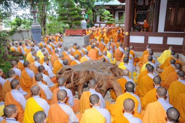 Đại Giới Đàn Cam Lộ: Giáo Thọ A Xà Lê - Tuyên Luật Sư Đại Giới Đàn Cam Lộ HT. Thích Minh Thông, Thuyết Giới