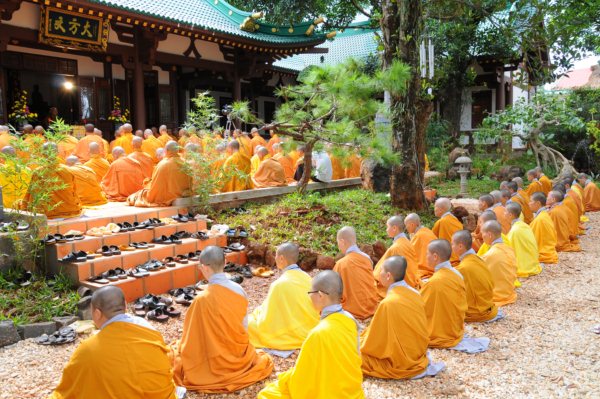Đại Giới Đàn Cam Lộ: Giáo Thọ A Xà Lê - Tuyên Luật Sư Đại Giới Đàn Cam Lộ HT. Thích Minh Thông, Thuyết Giới