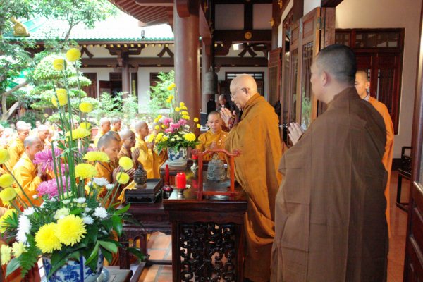 Đại Giới Đàn Cam Lộ: Giáo Thọ A Xà Lê - Tuyên Luật Sư Đại Giới Đàn Cam Lộ HT. Thích Minh Thông, Thuyết Giới