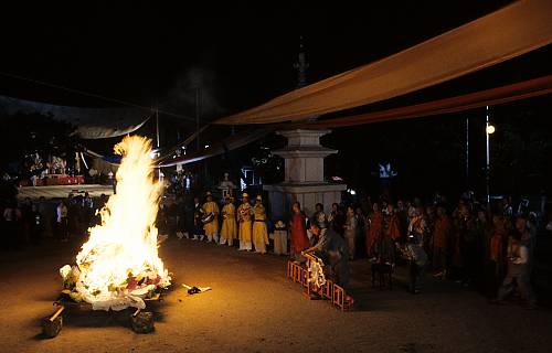Tổ đình Phụng Nguyên Cổ Tự (Bongwonsa), duy trì phát huy truyền thống Nghi Lễ Phật giáo Hàn Quốc