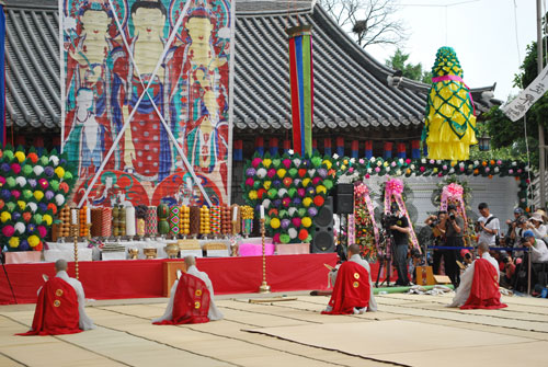 Tổ đình Phụng Nguyên Cổ Tự (Bongwonsa), duy trì phát huy truyền thống Nghi Lễ Phật giáo Hàn Quốc