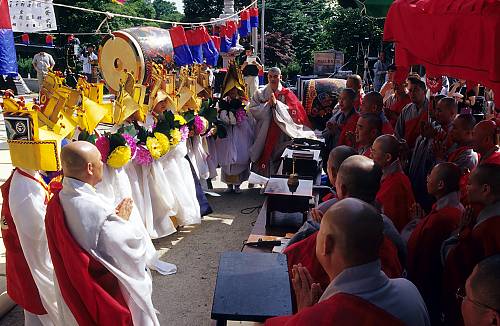 Tổ đình Phụng Nguyên Cổ Tự (Bongwonsa), duy trì phát huy truyền thống Nghi Lễ Phật giáo Hàn Quốc