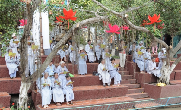 Đại lễ an vị thánh tượng Bồ Tát Quán Thế Âm lớn nhất Việt Nam tại Suối Tiên