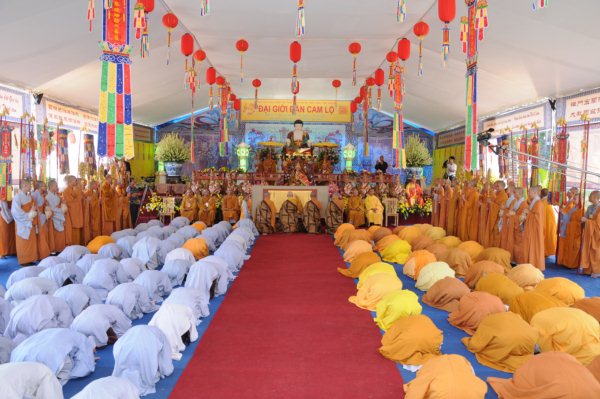 Đại Giới Đàn Cam Lộ: Lễ Cung An Chức Sự - Ngày 25/10/2010