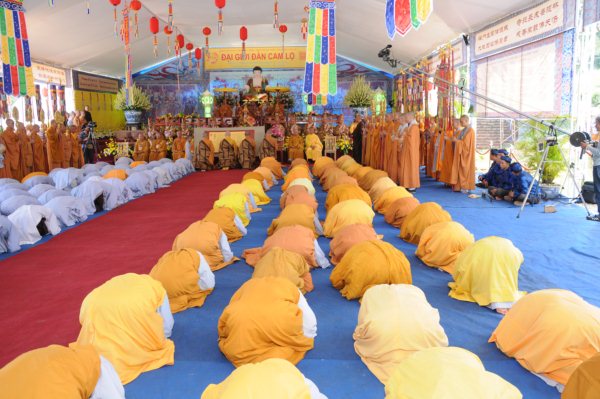 Đại Giới Đàn Cam Lộ: Lễ Cung An Chức Sự - Ngày 25/10/2010