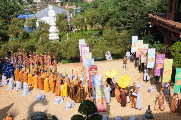 Đại Giới Đàn Cam Lộ: Lễ Cung An Chức Sự - Ngày 25/10/2010
