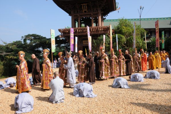 Đại Giới Đàn Cam Lộ: Lễ Cung An Chức Sự - Ngày 25/10/2010