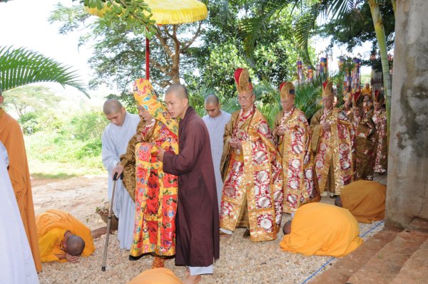 Đại Giới Đàn Cam Lộ: Lễ Cung An Chức Sự - Ngày 25/10/2010