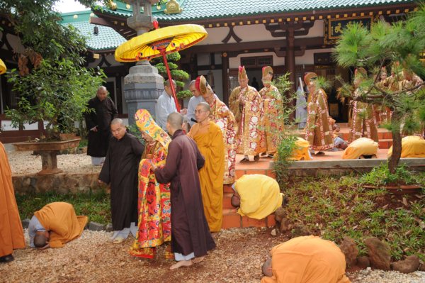 Đại Giới Đàn Cam Lộ: Lễ Cung An Chức Sự - Ngày 25/10/2010