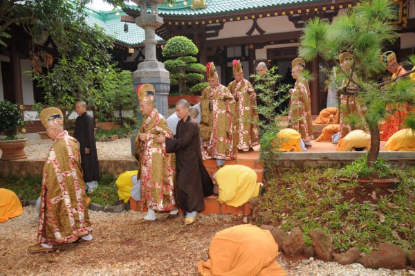 Đại Giới Đàn Cam Lộ: Lễ Cung An Chức Sự - Ngày 25/10/2010