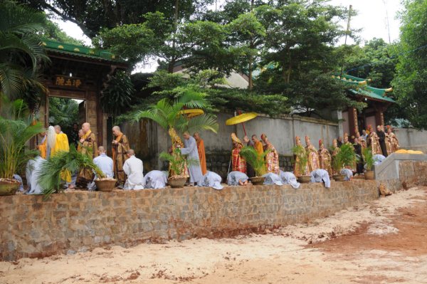 Đại Giới Đàn Cam Lộ: Lễ Cung An Chức Sự - Ngày 25/10/2010