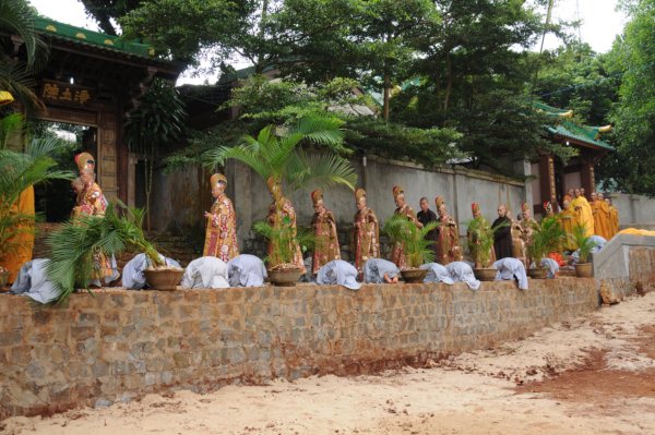 Đại Giới Đàn Cam Lộ: Lễ Cung An Chức Sự - Ngày 25/10/2010