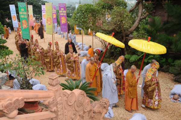 Đại Giới Đàn Cam Lộ: Lễ Cung An Chức Sự - Ngày 25/10/2010