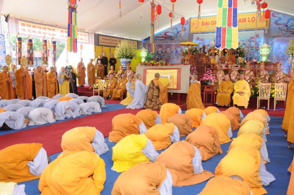 Đại Giới Đàn Cam Lộ: Lễ Cung An Chức Sự - Ngày 25/10/2010