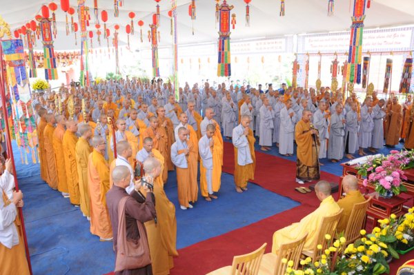 Đại Giới Đàn Cam Lộ: Lễ Cung An Chức Sự - Ngày 25/10/2010