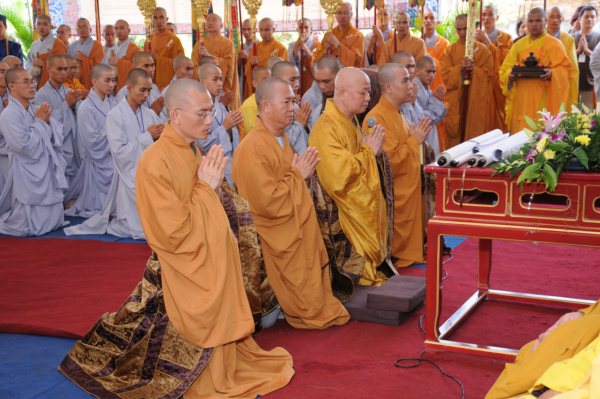 Đại Giới Đàn Cam Lộ: Lễ Cung An Chức Sự - Ngày 25/10/2010