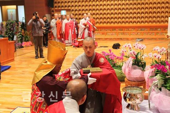 Kỷ niệm 100 năm Thượng Nguyệt – Viên Giác đại Tổ sư khôi phục Thiền phái Thiên Thai, Hàn Quốc
