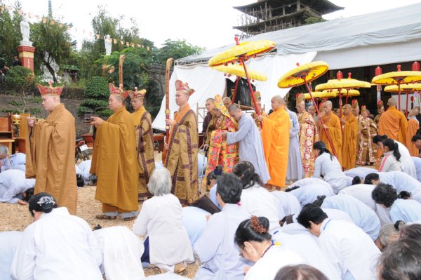 Đại Giới Đàn Cam Lộ: Lễ đăng đàn Truyền Giới Thập Thiện và Bồ Tát tại gia