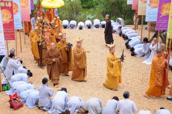 Đại Giới Đàn Cam Lộ: Lễ đăng đàn Truyền Giới Thập Thiện và Bồ Tát tại gia