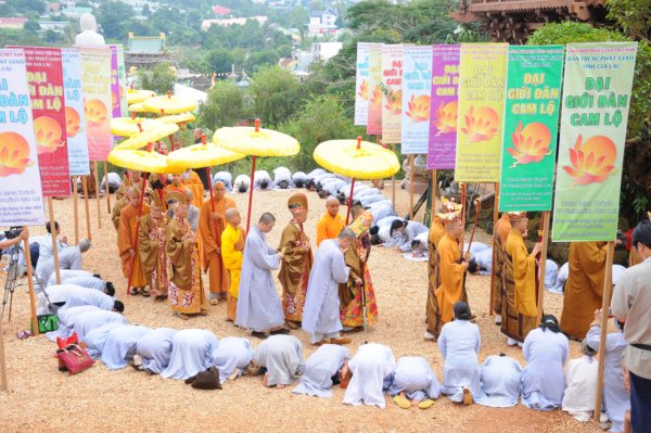 Đại Giới Đàn Cam Lộ: Lễ đăng đàn Truyền Giới Thập Thiện và Bồ Tát tại gia