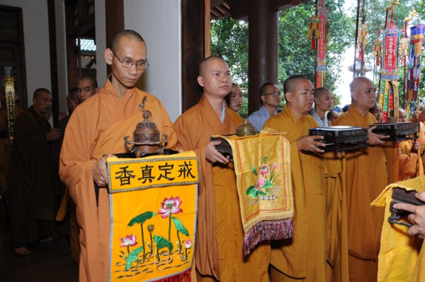 Đại Giới Đàn Cam Lộ: Sơ Đàn Truyền Giới Sa Di - Ngày 26/10/2010