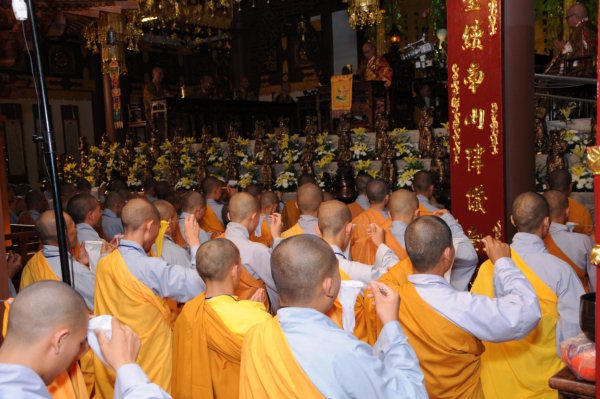 Đại Giới Đàn Cam Lộ: Sơ Đàn Truyền Giới Sa Di - Ngày 26/10/2010