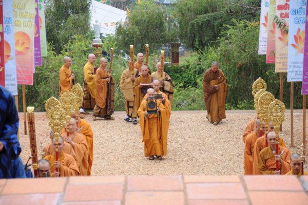 Đại Giới Đàn Cam Lộ: Nhị Đàn Truyền Tỳ Kheo Giới