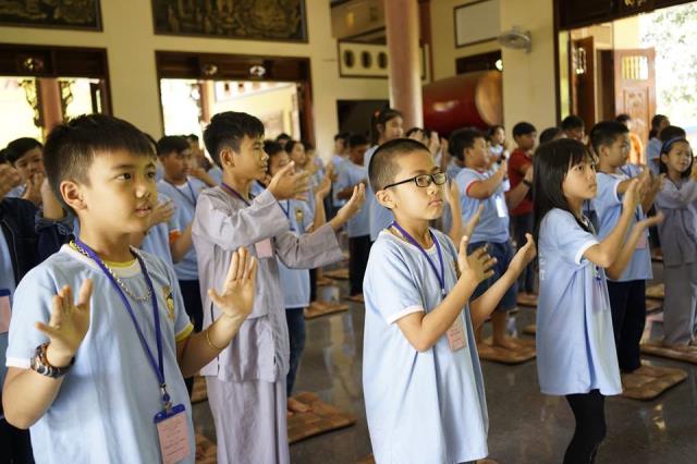 Các bậc phụ huynh thấu chăng nỗi lòng con trẻ