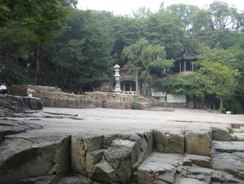 Tòa tháp Huqiu – Trung Quốc