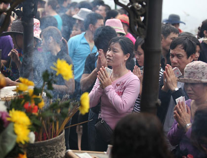 Non thiêng Yên Tử khai hội