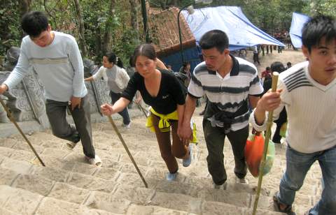 Nô nức hành hương Yên Tử đầu năm