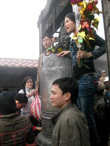 Nô nức hành hương Yên Tử đầu năm