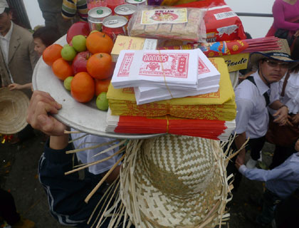 Non thiêng Yên Tử khai hội
