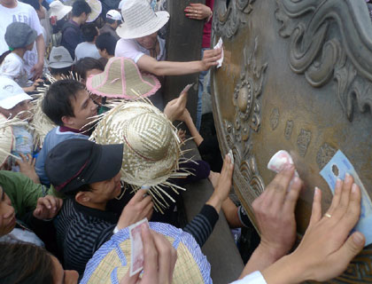 Non thiêng Yên Tử khai hội