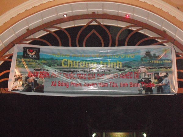 Tịnh Xá Ngọc Minh tổ chức đêm hoa đăng cầu nguyện cho thảm họa tại Nhật Bản