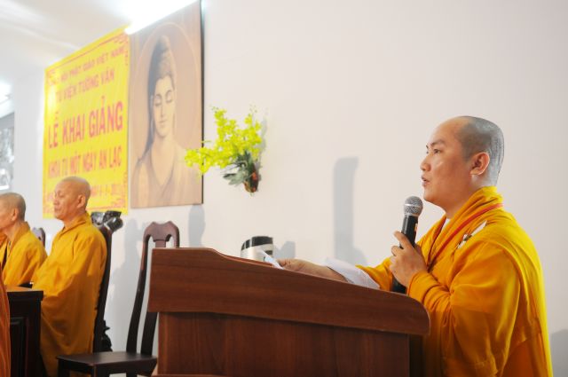 TP. HCM : Hơn 1500 Phật tử tham dự khóa tu tại Tu viện Tường Vân - huyện Bình Chánh