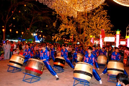 Đón giao thừa tại ngôi chùa lớn nhất