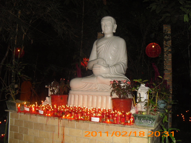 Lễ hội cúng đèn rằm tháng Giêng tại Thiền viện Phước Sơn
